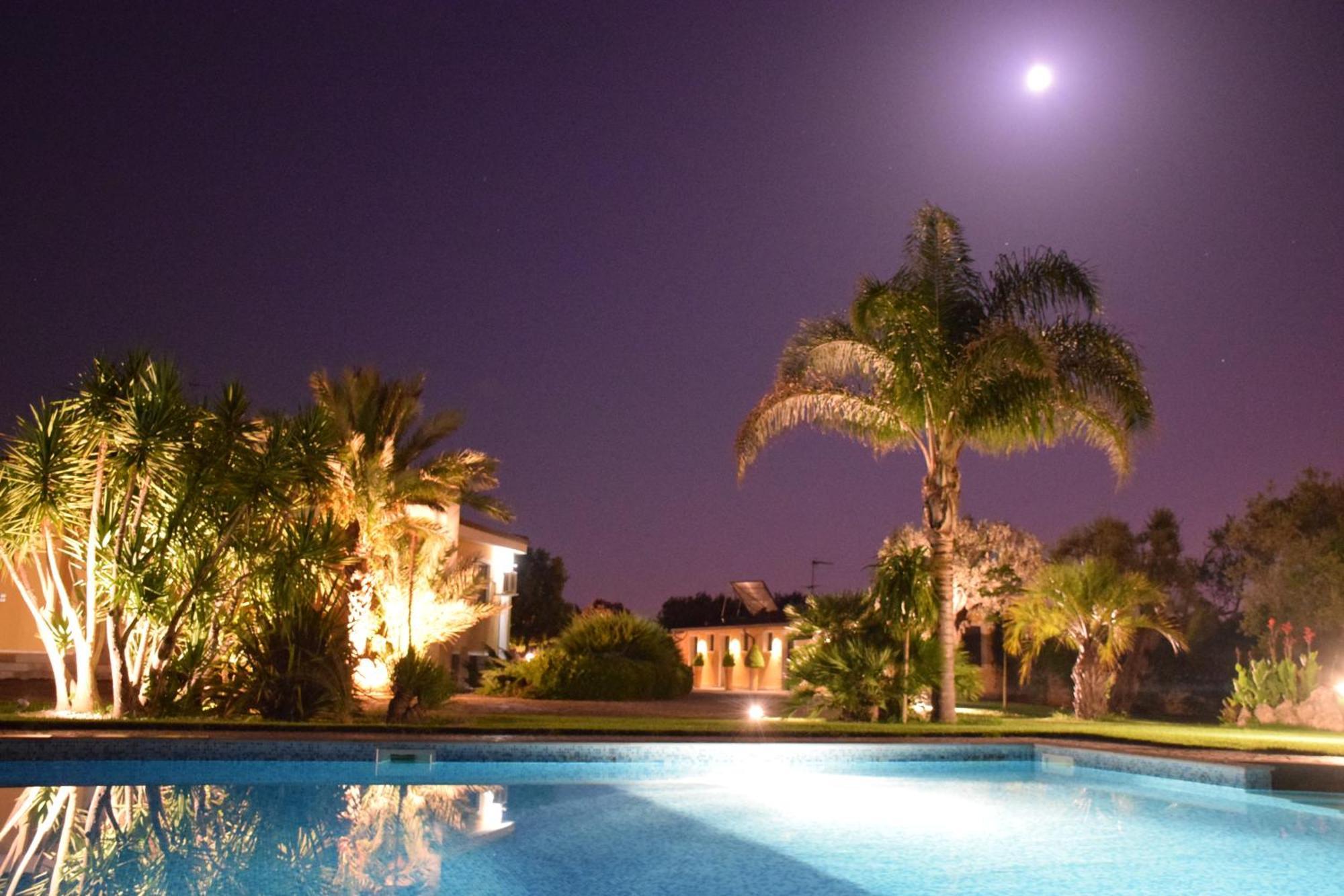 B&B Quattrostelle Cavallino di Lecce Exterior foto