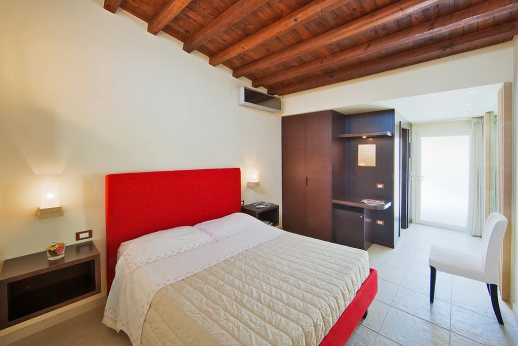 B&B Quattrostelle Cavallino di Lecce Exterior foto